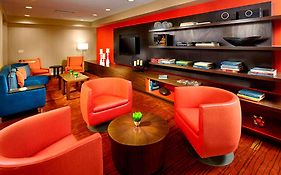 Courtyard By Marriott Akron Stow